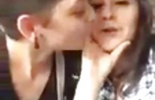 アマチュア彼女Busty肛門と顔 女性 の 為 の av 無 修正