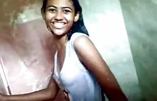 タラ-アシュリー、ウィーン-ローズ、あなたの両親に手伝わせてくれ 女性 の ため の 無 修正 動画