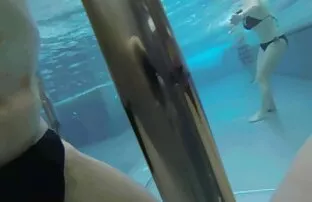 完璧なストリップショー。 女性 専用 無料 動画 無 修正