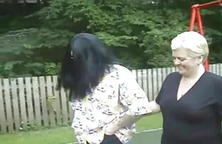 二つのセクシー 女性 向け 無 修正 av Shemale masturbatingお互い。