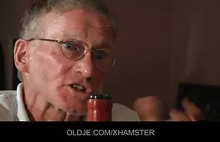 アナルセックス中の魔法の杖。 女性 の ため の 無料 無 修正 動画