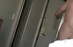 濡れた日付は、浴槽の中で楽しみます エロ 動画 女性 向け 無 修正