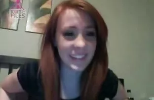 若いふしだらな女は店の真ん中で雄鶏を吸う。 女性 向け 無 修正 エロ 動画