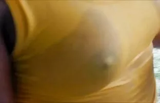 入れ墨女の子は大きなコックの夢とディルドを吸う 女性 の ため の av 無 修正